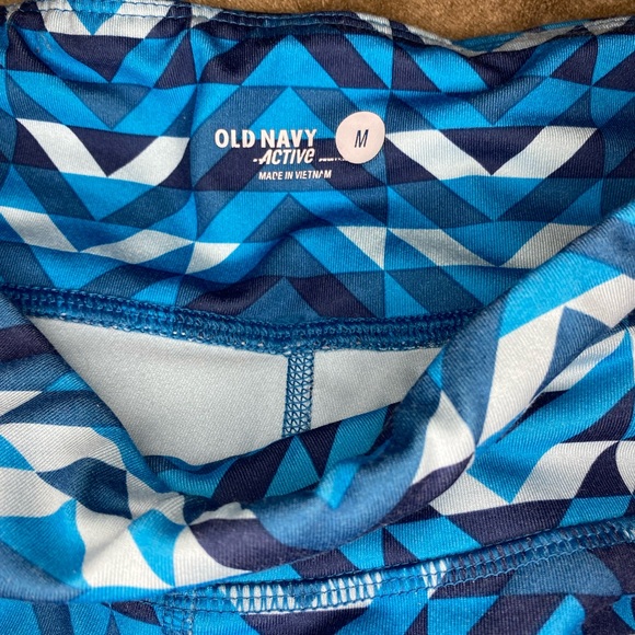 Lot of Old Navy Tights, Capris and Shorts Size Medium - Picture 7 of 9